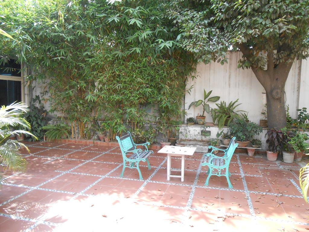 Trendy Bed & Breakfast New Delhi Extérieur photo